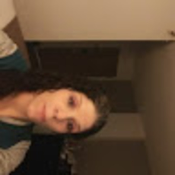 Meet your Posher, Deborah - Picture 1 of 1